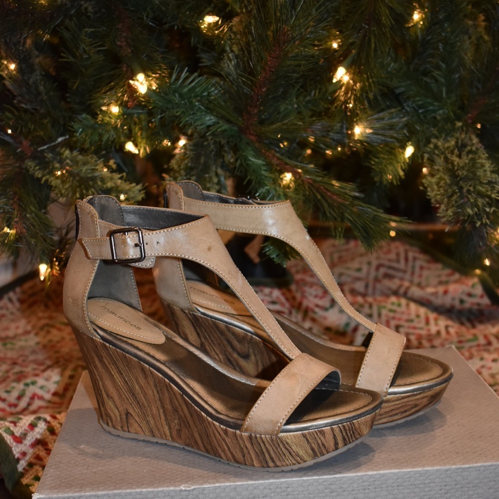 Maurices Elyse t-strap wedge